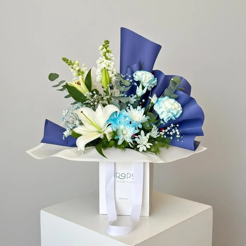 Lovely blue bag flower